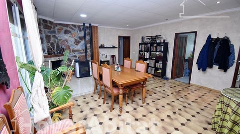 CHALET CON PISCINA, ZONA DE APARCAMIENTO, PLACAS SOLARES Y GRAN PARCELA!, imagen 4