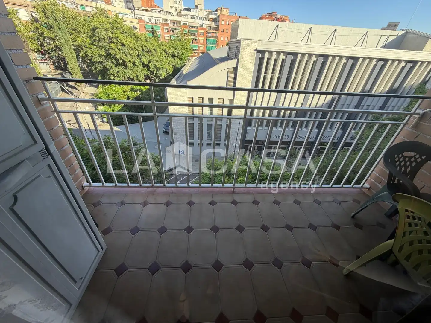 Terraza de Piso en venta en Santa Coloma de Gramenet con Balcón