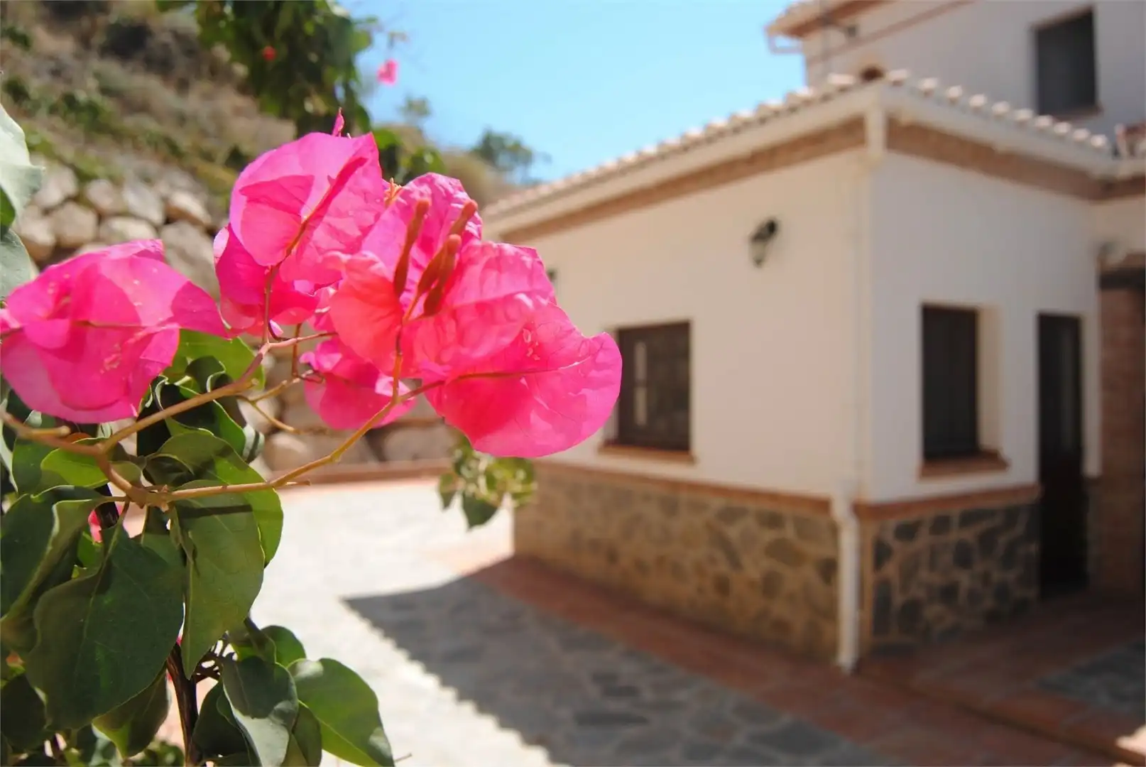 Vista exterior de Casa o chalet en venta en Vélez-Málaga con Aire acondicionado, Jardín privado y Terraza