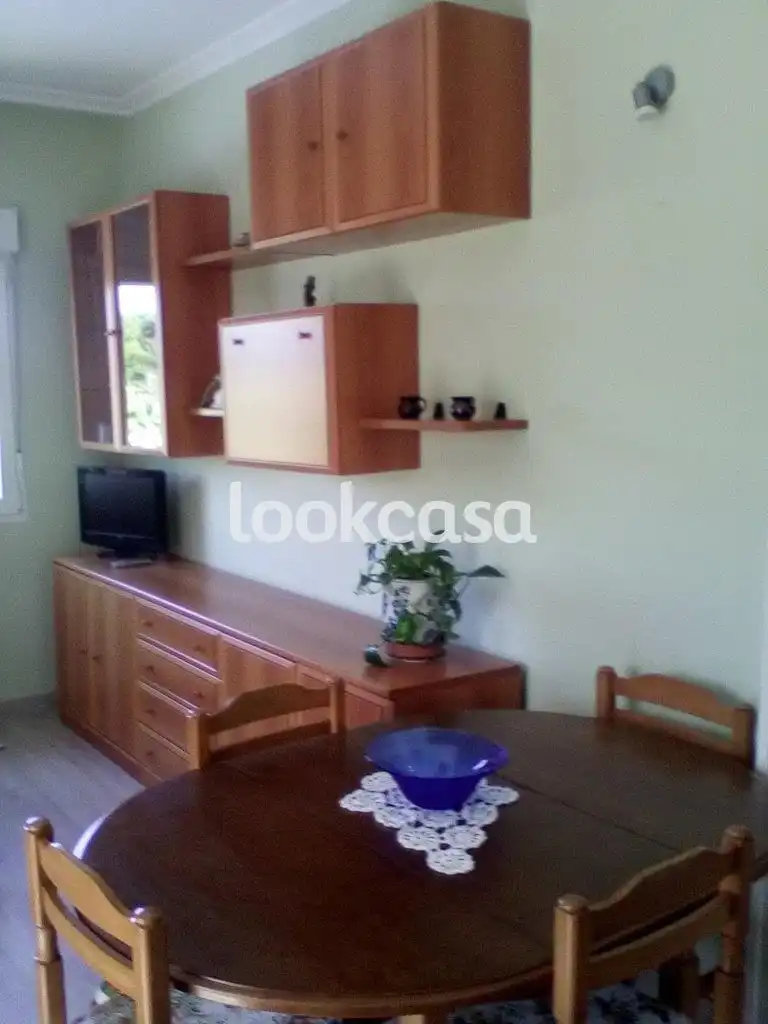 Wohnzimmer von Wohnung zum Verkauf in Sanxenxo mit Privatgarten, Terrasse und Möbliert