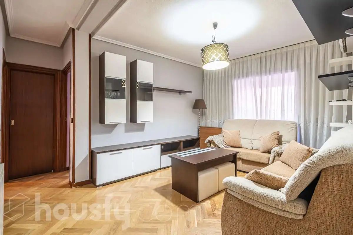 Sala d'estar de Planta baixa de lloguer en Madrid amb Aire condicionat, Calefacció i Terrassa