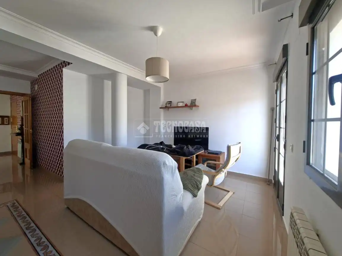 Sala d'estar de Pis en venda en Guadix amb Terrassa