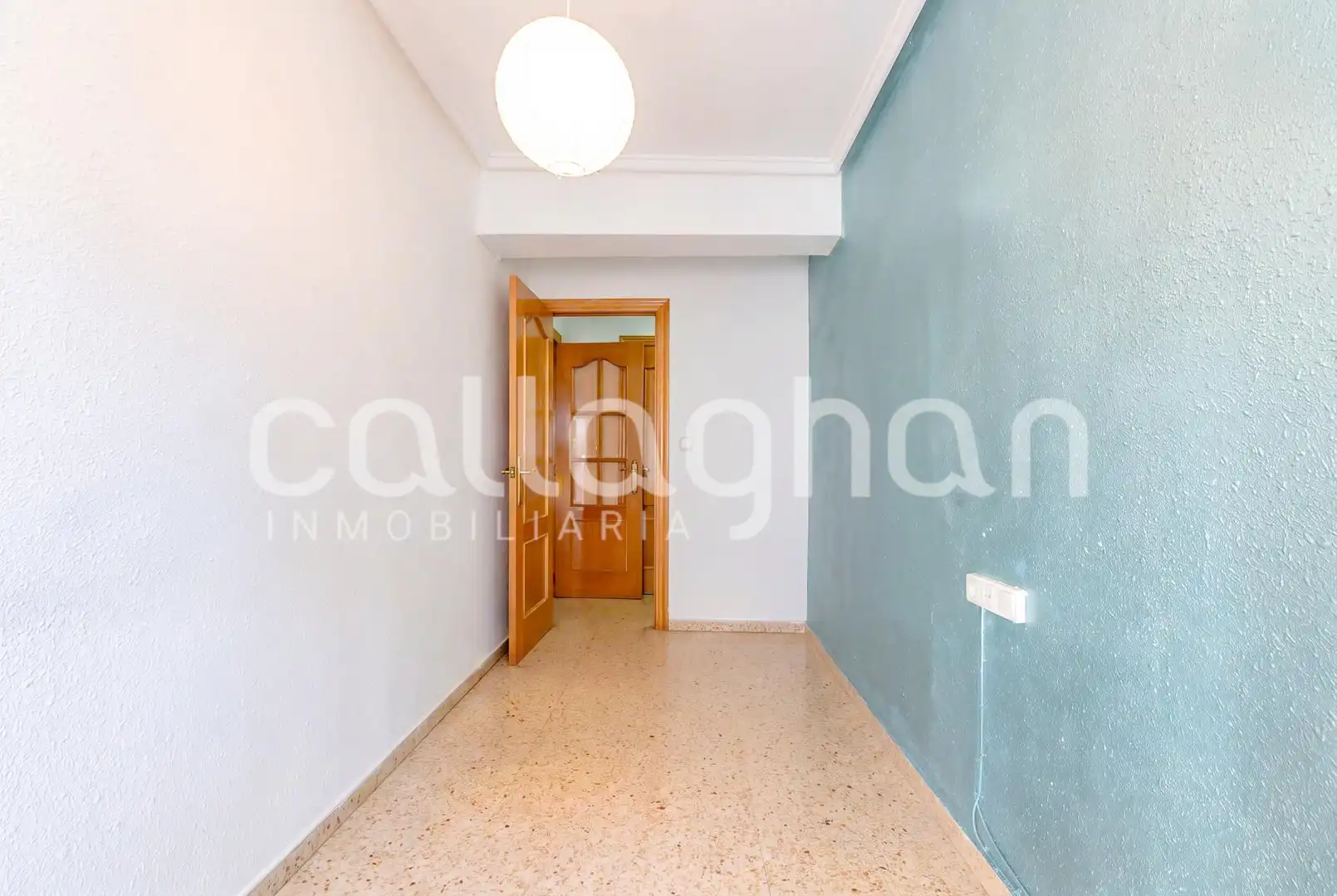 Piso en venta en Valencia con Balcón