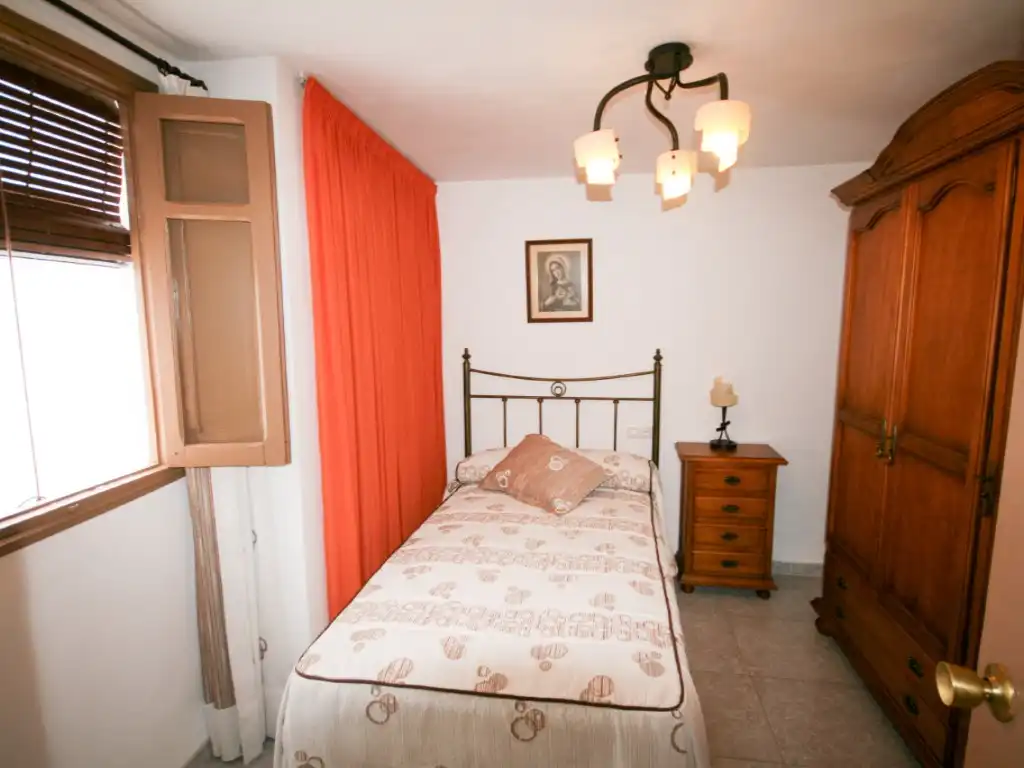 Schlafzimmer von Einfamilien-Reihenhaus zum Verkauf in Coín