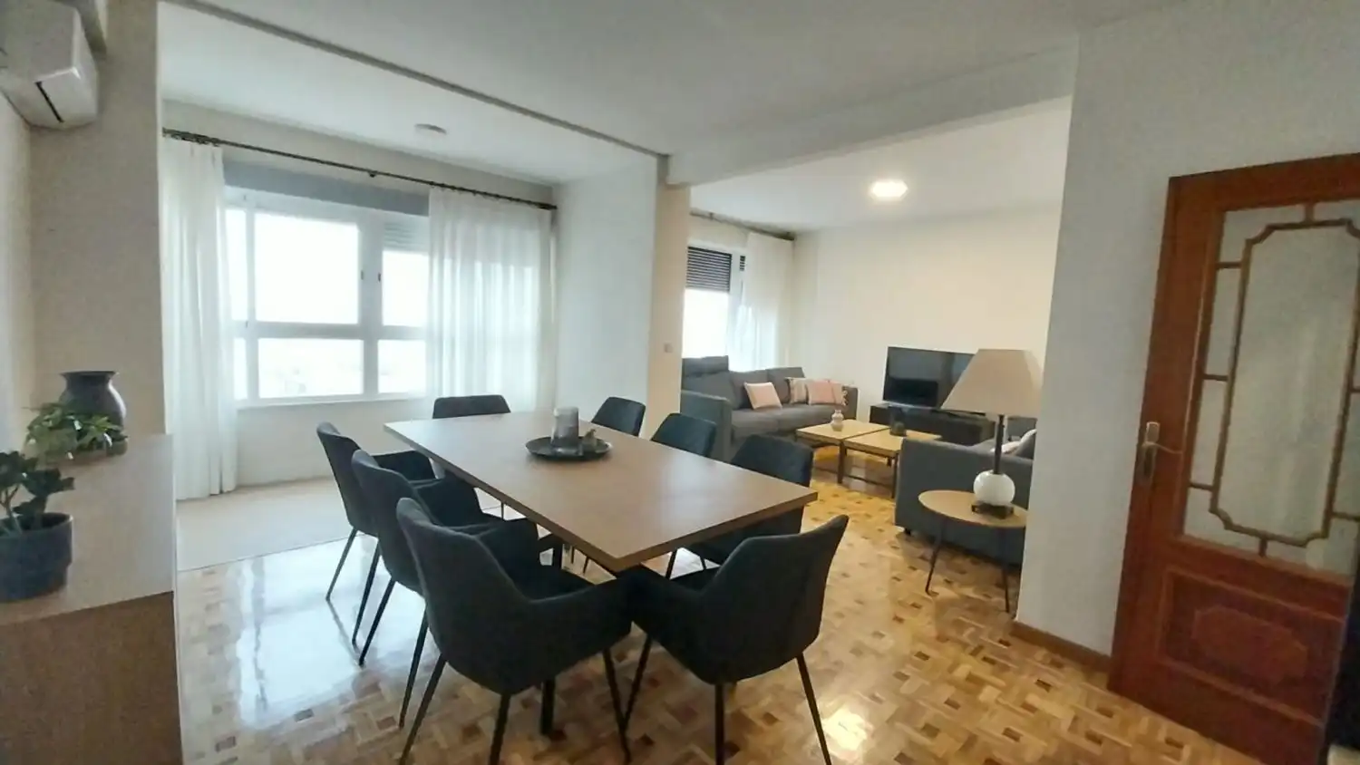 Comedor de Piso de alquiler en  Jaén Capital con Aire acondicionado, Calefacción y Parquet