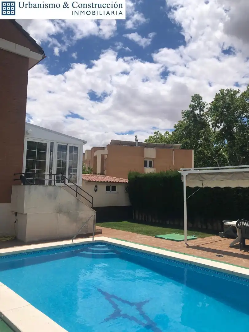 Habitatge amb piscina en venda a Ciudad Jardín, imagen 7
