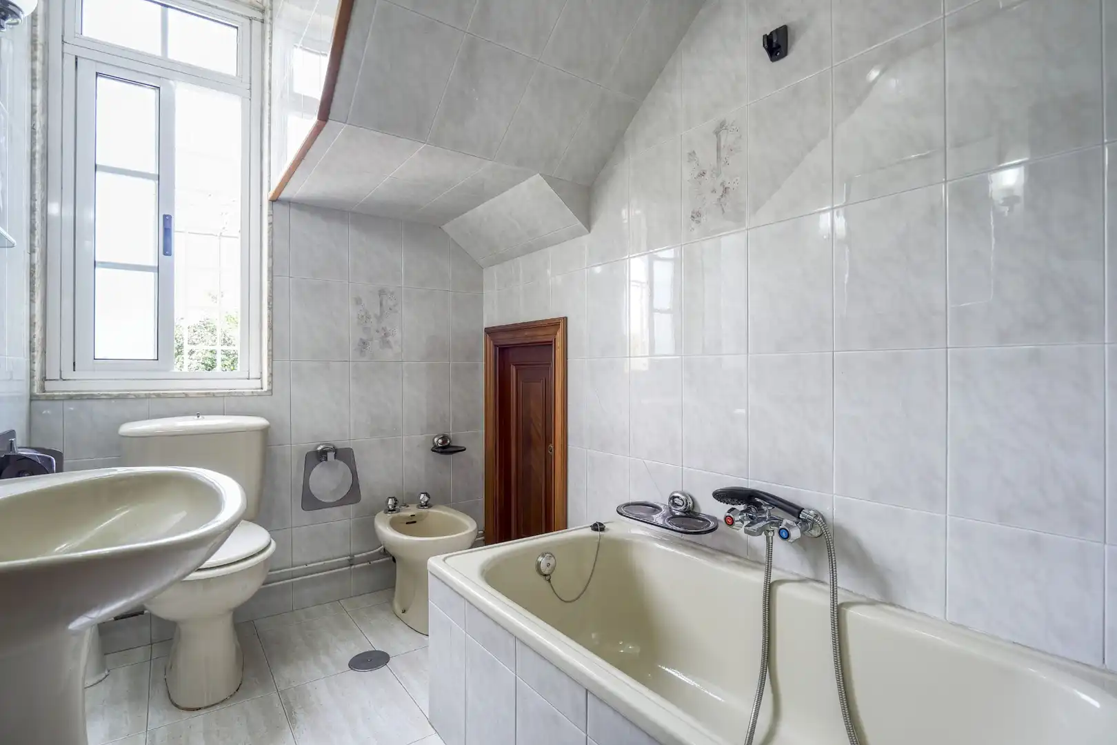 Baño de Casa o chalet en venta en Mugardos con Calefacción, Jardín privado y Terraza