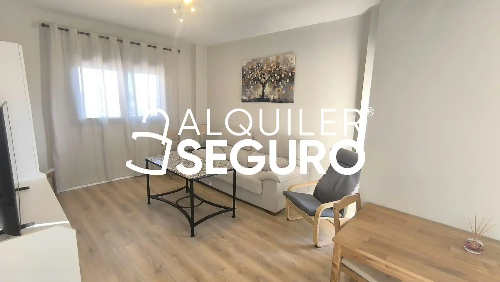 Vista exterior de Piso de alquiler en Sevilla con Aire acondicionado, Trastero y Piscina