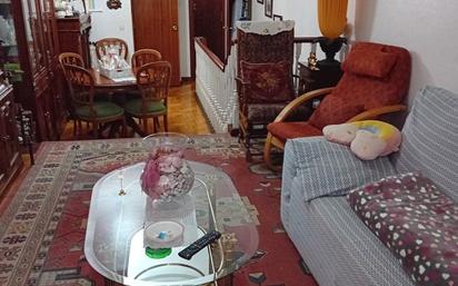 Living room of Flat for sale in Vigo   with Terrace and Balcony