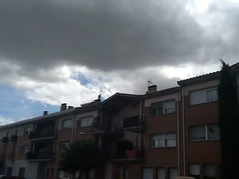 Vista exterior de Pis en venda en Peralada