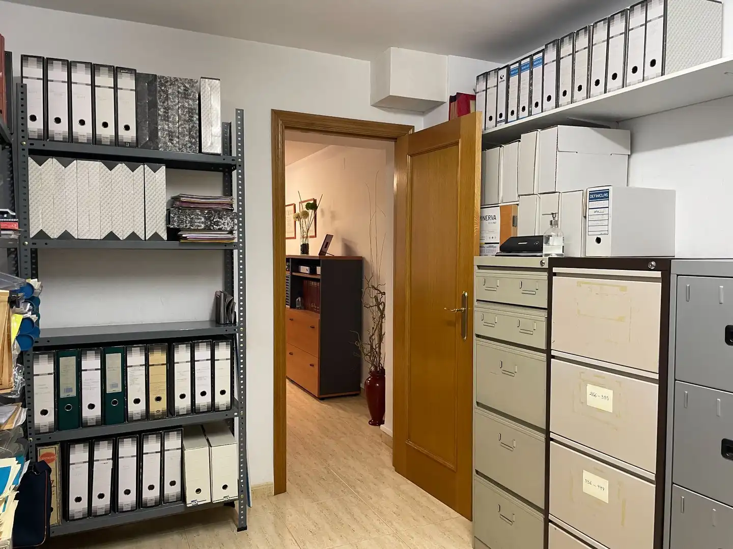 Büro zum Verkauf in Ontinyent mit Klimaanlage
