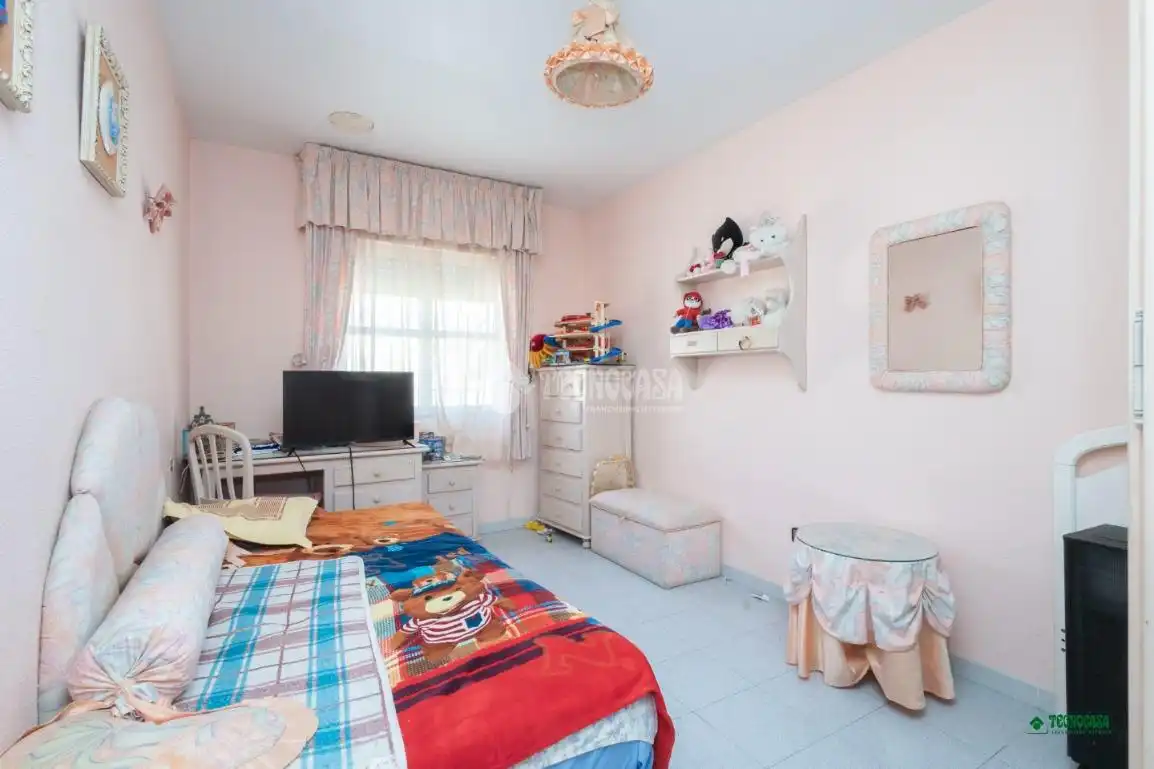 Dormitori de Casa adosada en venda en Níjar amb Aire condicionat