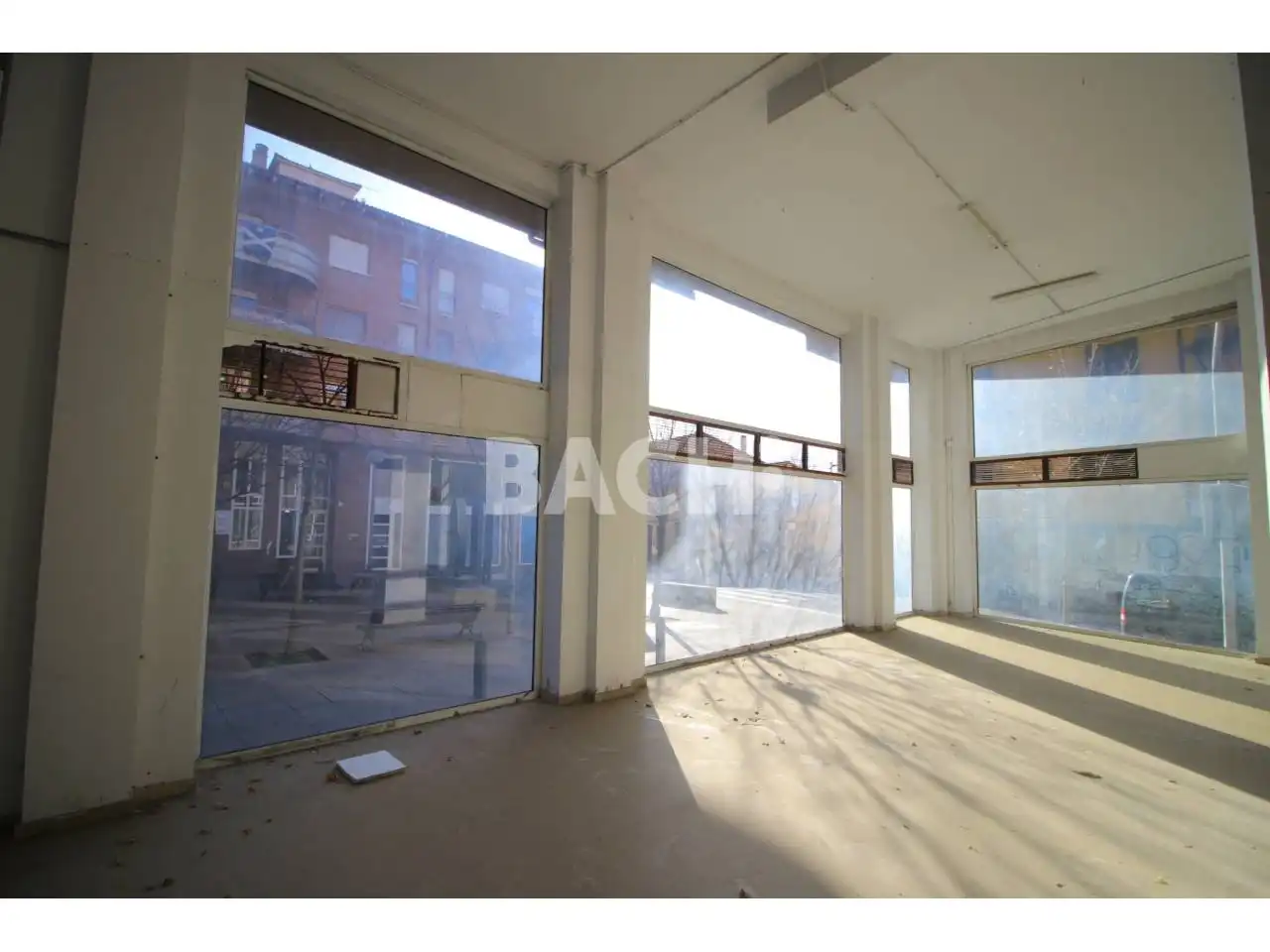 Locale commerciale in affitto a Plaza Lluis Companys 1, imagen 11