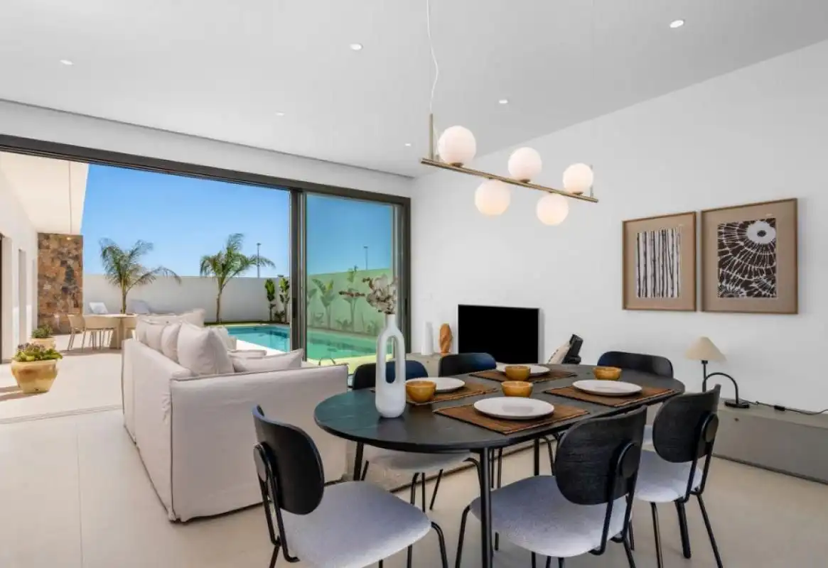 Chalet con piscina en venta en Las Lomas de Rame - Bahía Bella, imagen 5