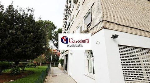 Foto 2 de Piso en venta en Apóstol Santiago, Madrid Capital