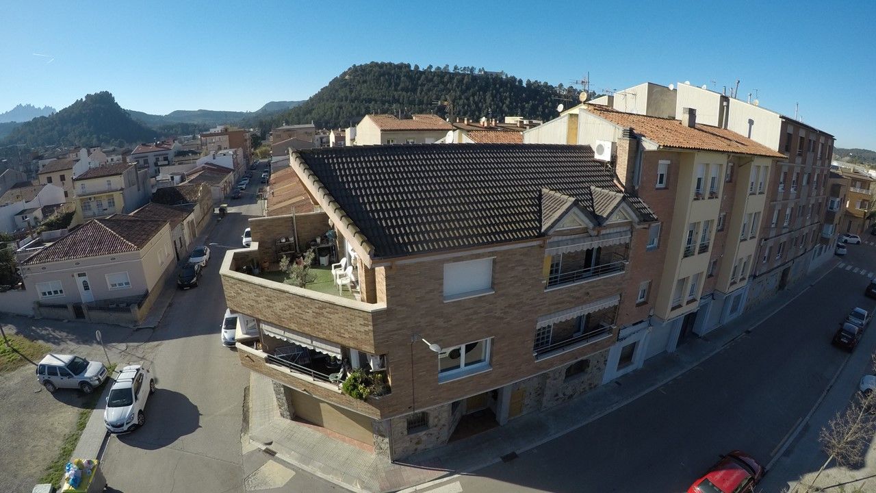 Vista exterior de Casa o xalet en venda en Sant Vicenç de Castellet amb Aire condicionat, Calefacció i Parquet