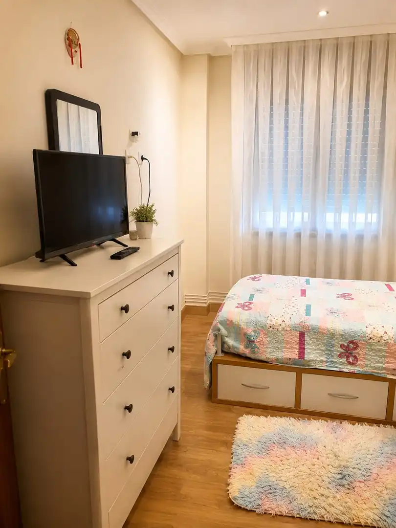 Bedroom of Flat for sale in Bilbao   with Heating and Balcony