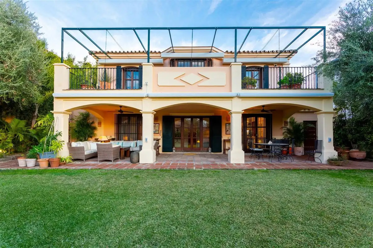 Terraced house for sale in San Pedro de Alcántara, imagen 2