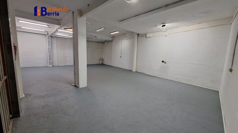 Foto 2 von Fabrikhallen zur Miete in Pozo Pando Kalea, Repelega, Portugalete