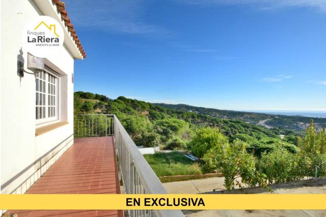 Casa-chalet en Venta en Zona alta