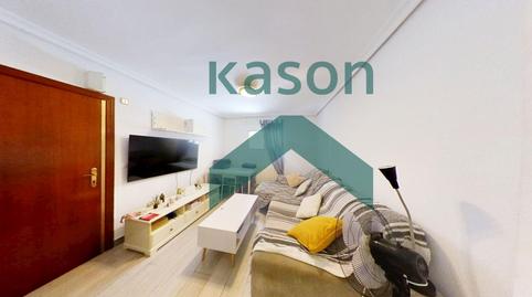 Foto 4 de Pis en venda a Pueblo Nuevo, Madrid