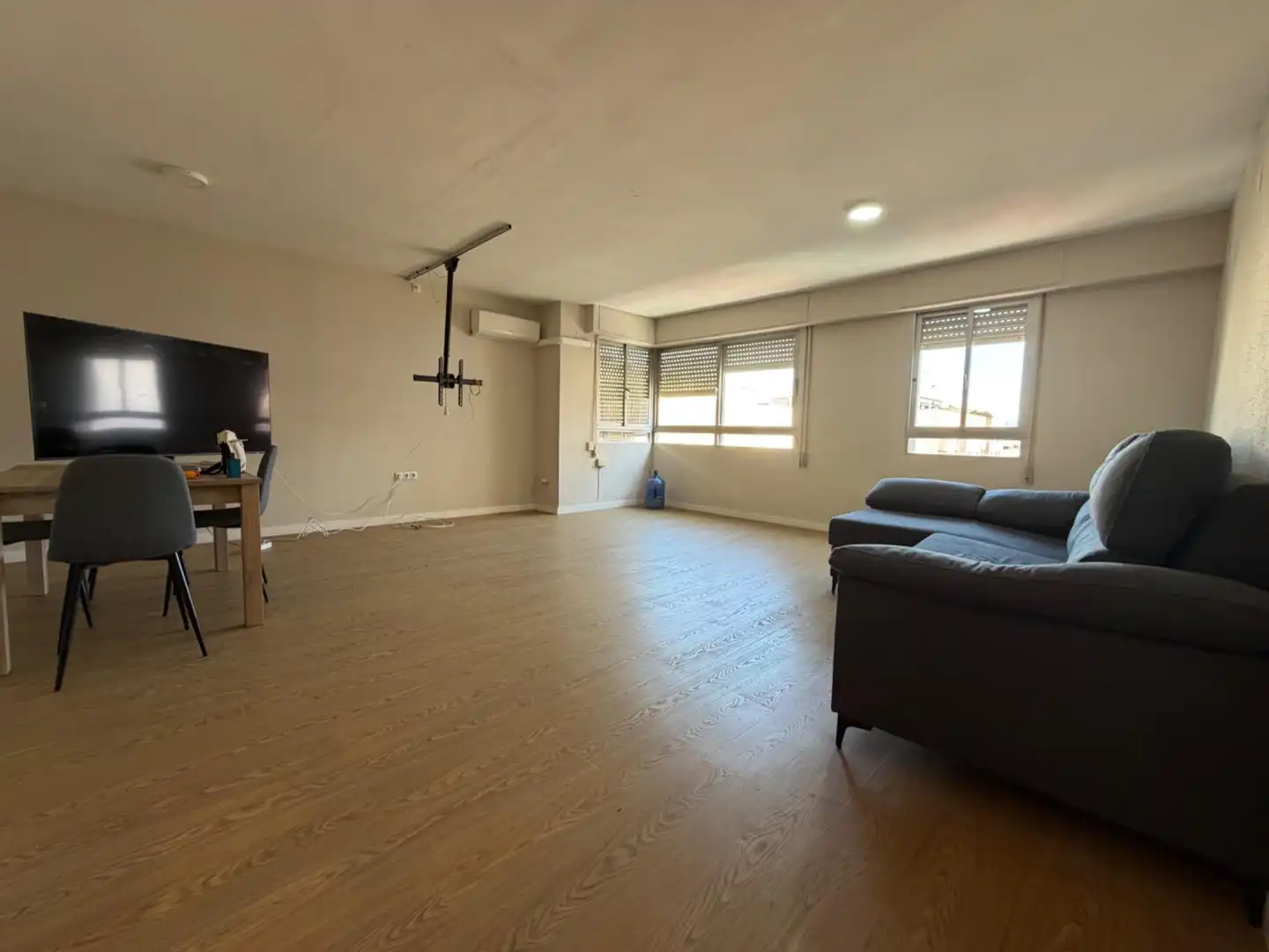 Living room of Flat for sale in Llíria  with Air Conditioner and Balcony