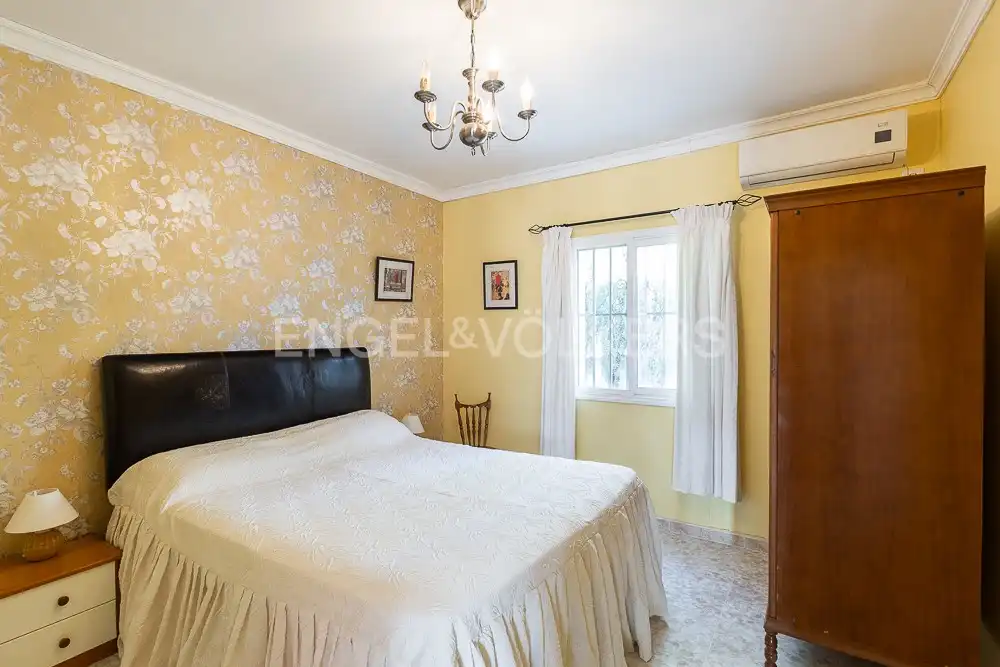 Habitación de Casa o chalet de alquiler en Turís con Aire acondicionado, Calefacción y Jardín privado
