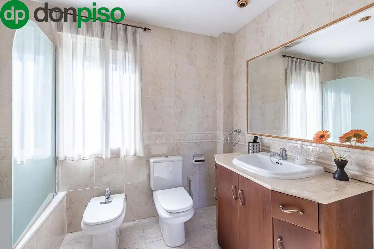 Detached house with pool for sale in Calle del Arache, imagen 35