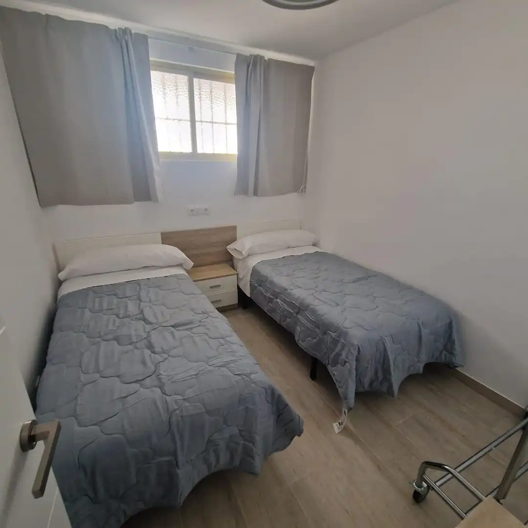 Habitación de Piso en venta en Benidorm con Aire acondicionado, Calefacción y Jardín privado