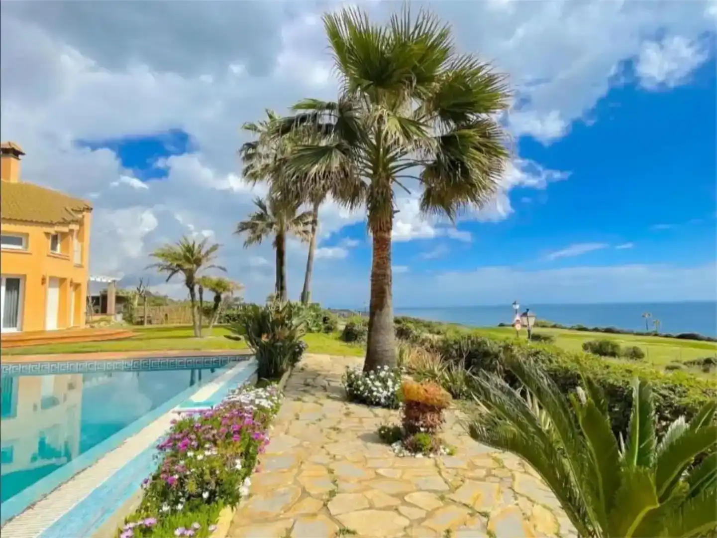 Jardí de Pis en venda en La Alcaidesa amb Aire condicionat, Jardí privat i Parquet