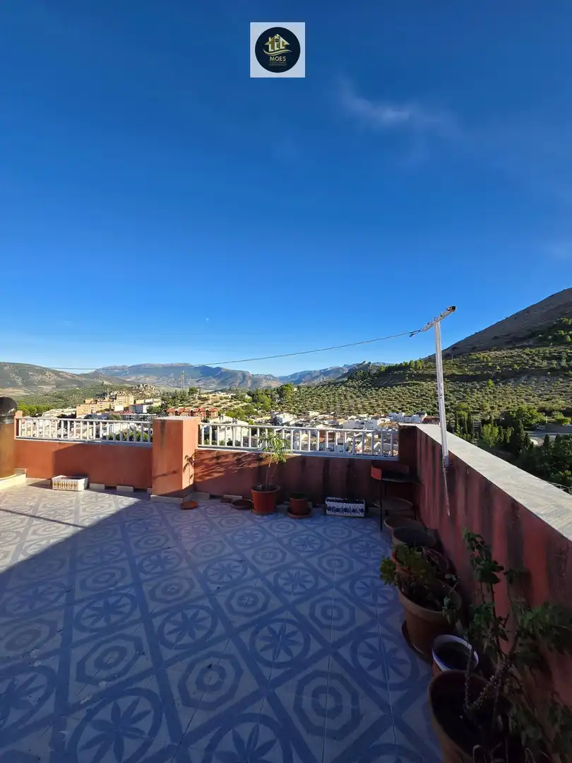 Terrassa de Casa o xalet en venda en Jaén amb Traster