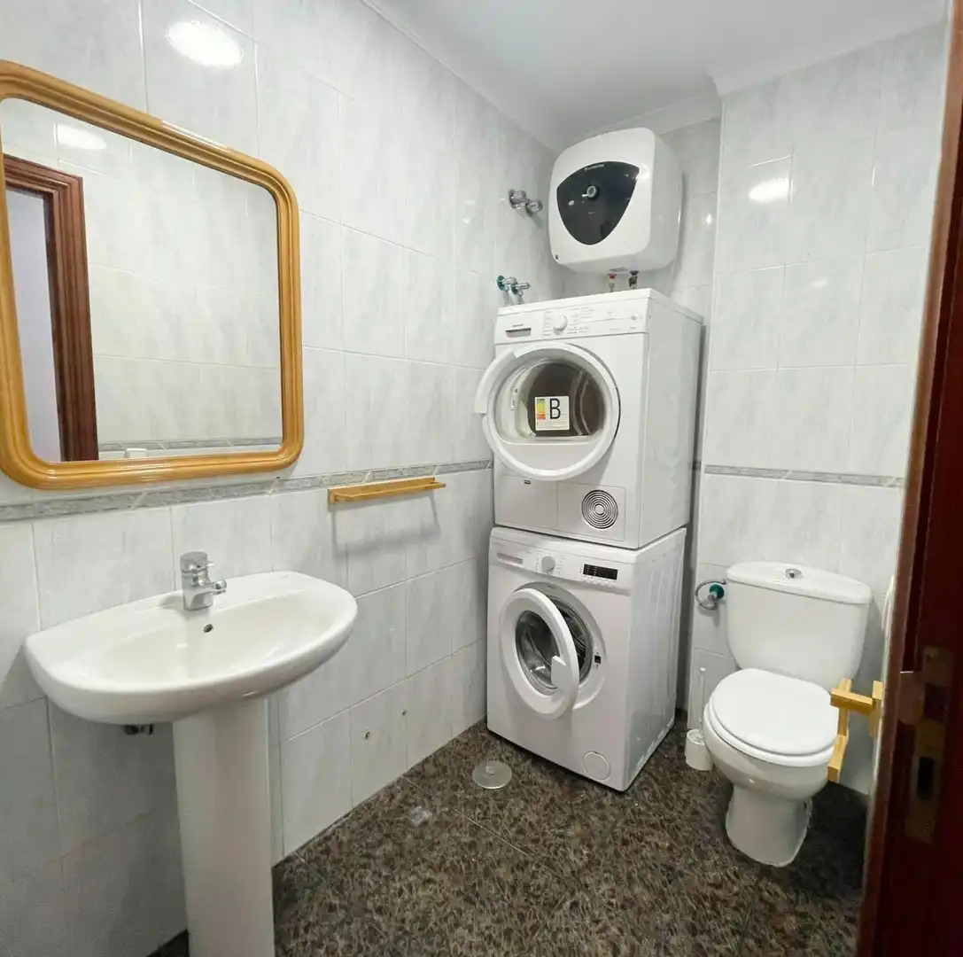 Badezimmer von Wohnung zur Miete in Las Palmas de Gran Canaria mit Privatgarten