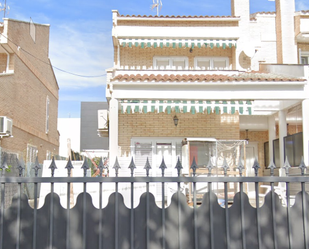 Vista exterior de Casa adosada en venda en Calafell amb Calefacció