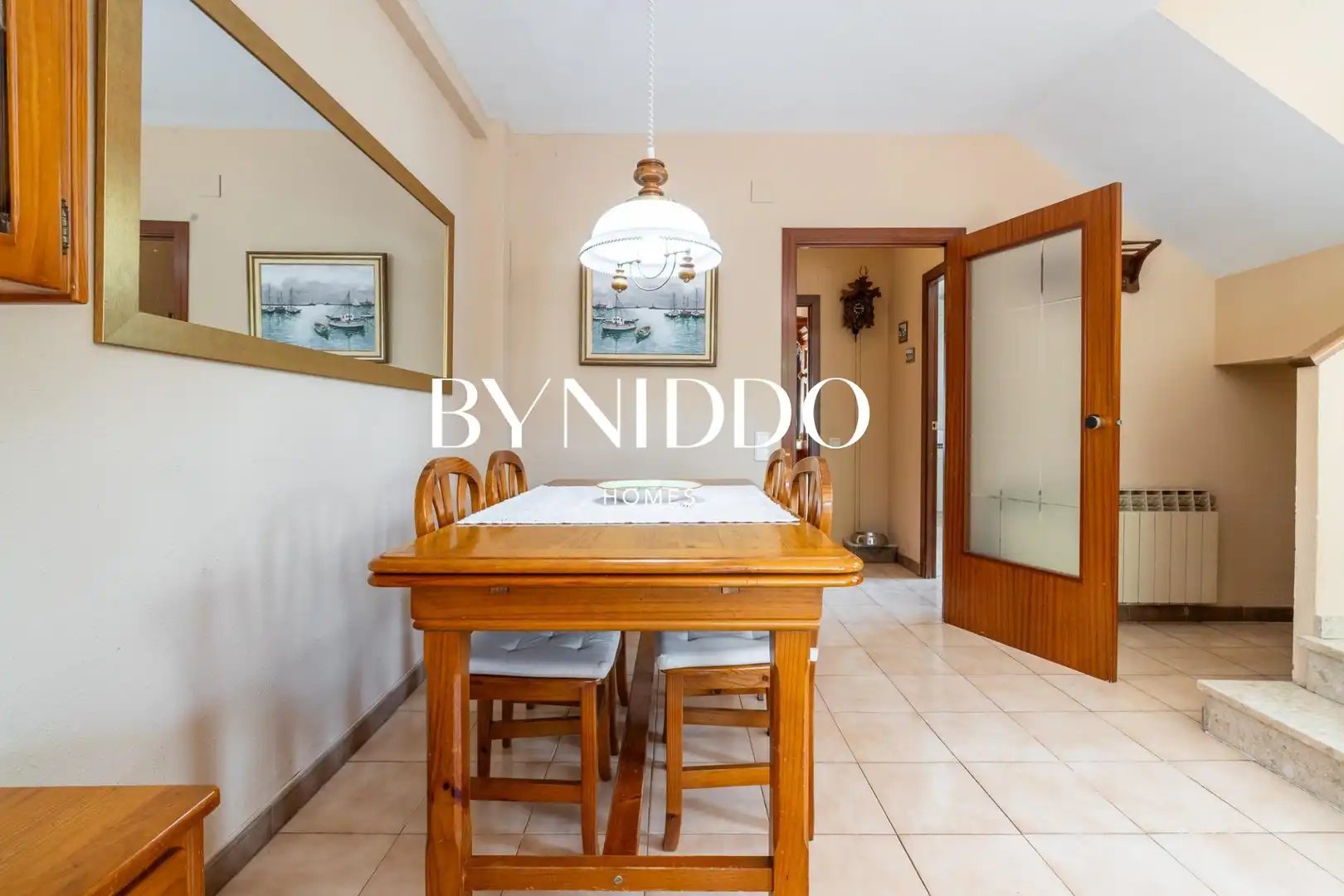 Comedor de Casa adosada en venta en Sant Cugat del Vallès con Aire acondicionado, Calefacción y Jardín privado