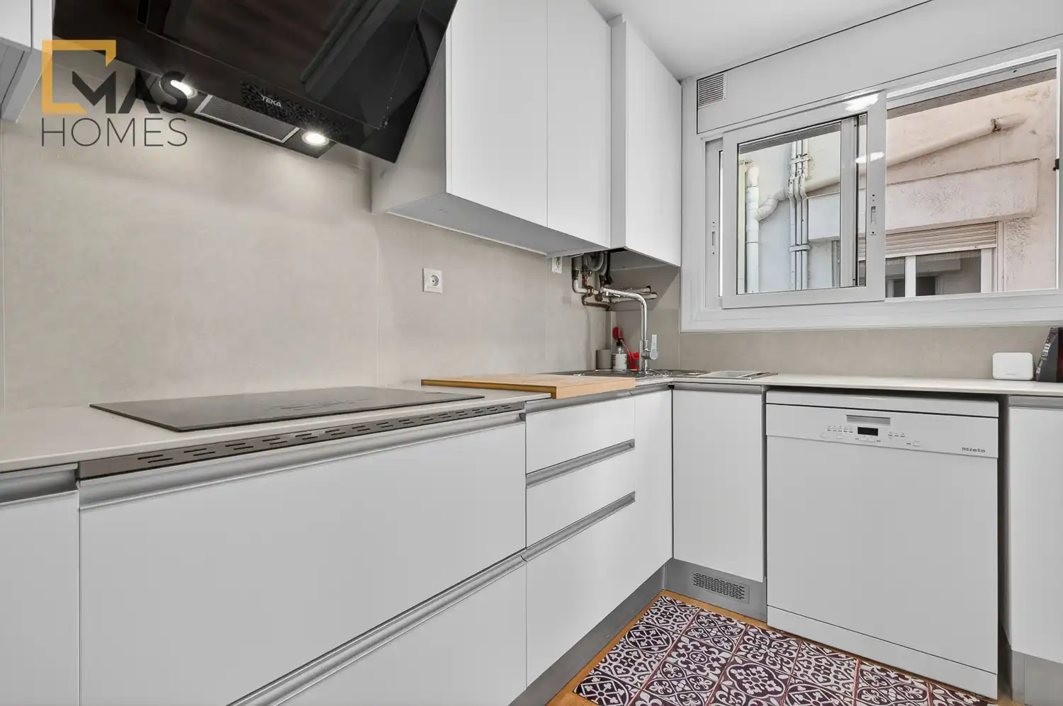 Küche von Wohnung zum Verkauf in Sabadell mit Klimaanlage, Heizung und Terrasse