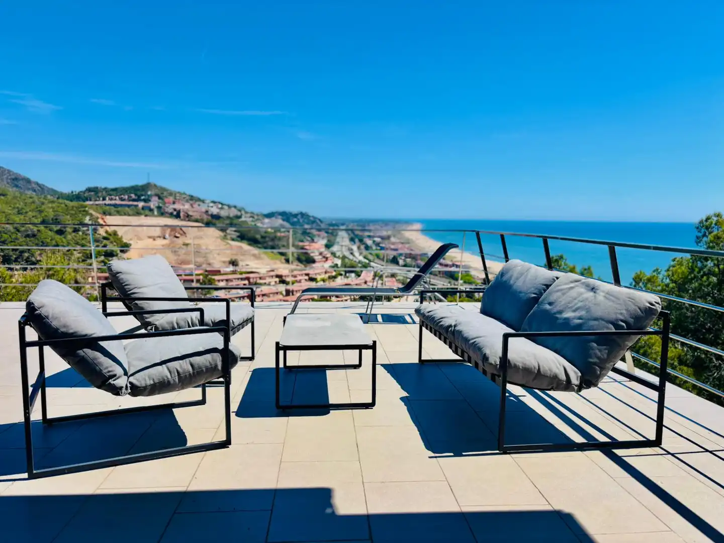 Terrace of Detached homes for rent in Sitges  with Air Conditioner, Heating and Parquet flooring
