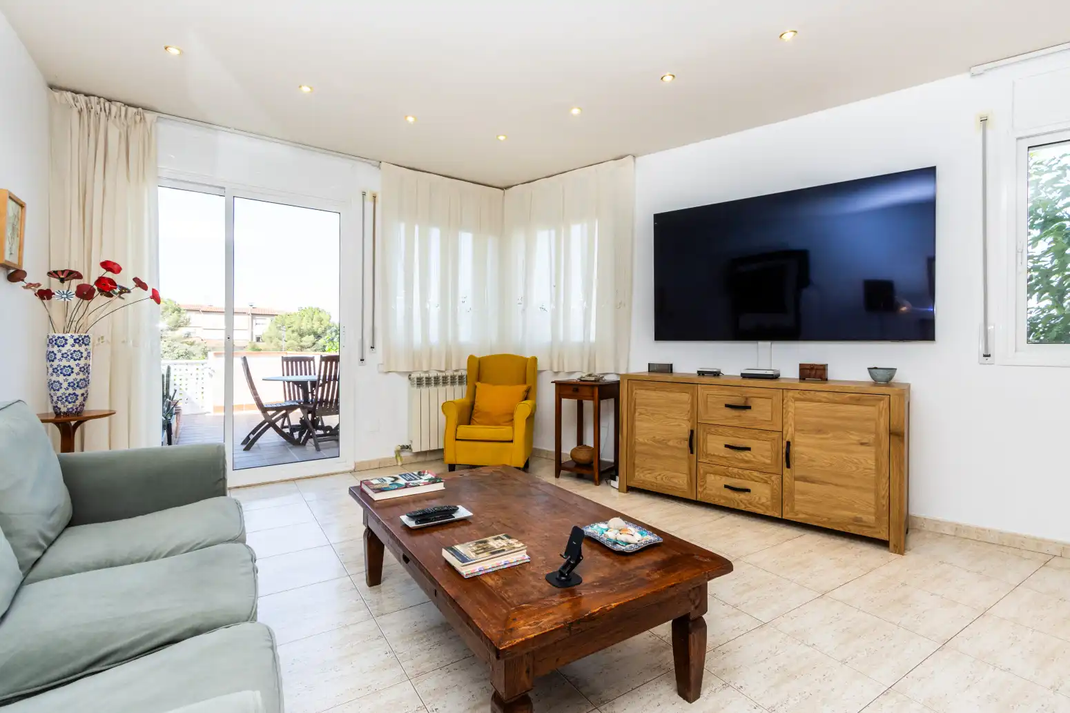Sala d'estar de Casa adosada en venda en Vacarisses amb Calefacció, Jardí privat i Terrassa