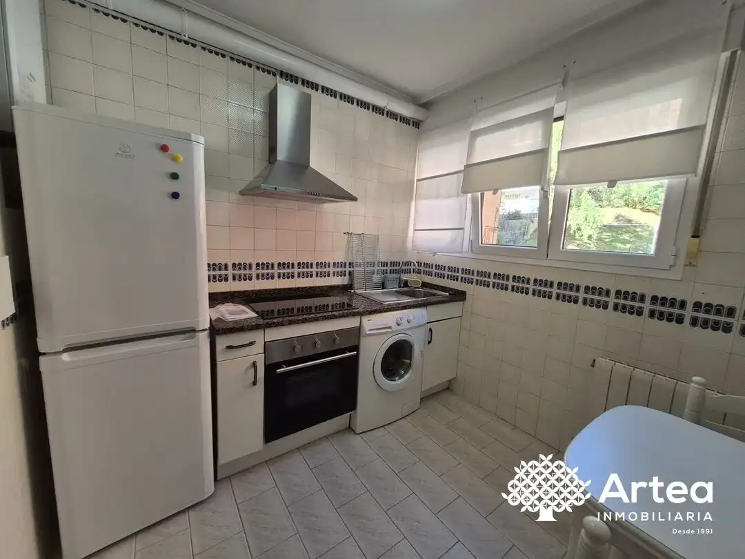 Cocina de Piso de alquiler en Bilbao  con Calefacción, Jardín privado y Terraza
