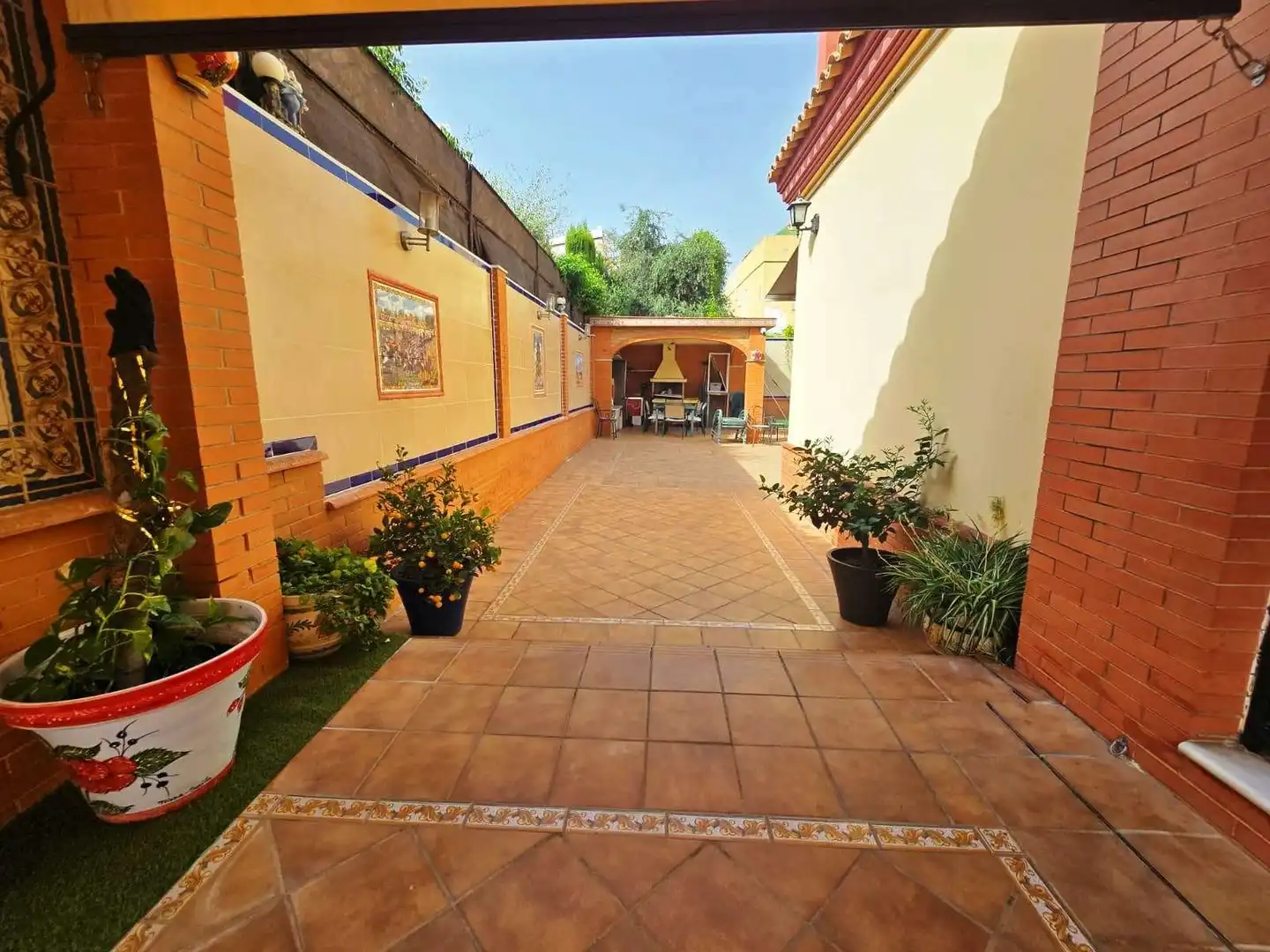 Terrassa de Casa o xalet en venda en Bormujos amb Aire condicionat i Piscina