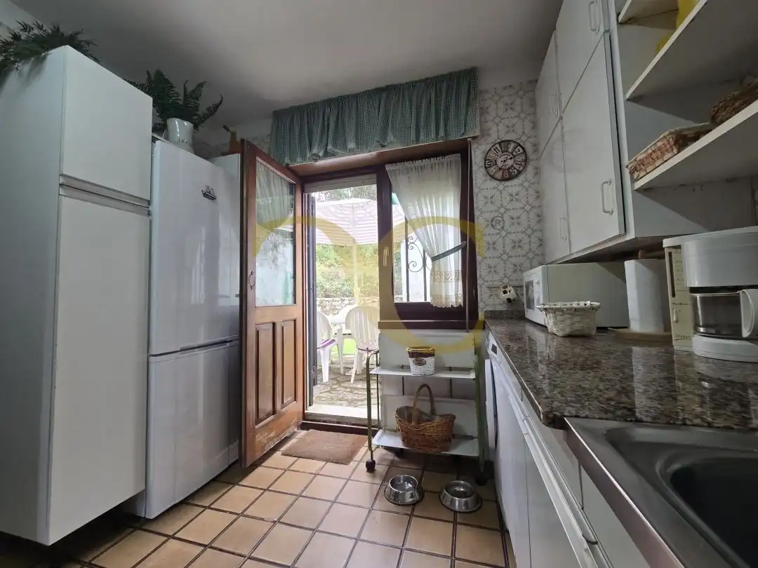 Cocina de Casa o chalet en venta en Llanes con Calefacción, Jardín privado y Terraza