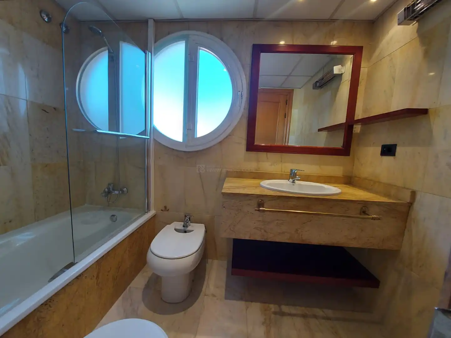 Baño de Casa o chalet en venta en  Logroño con Aire acondicionado, Calefacción y Jardín privado