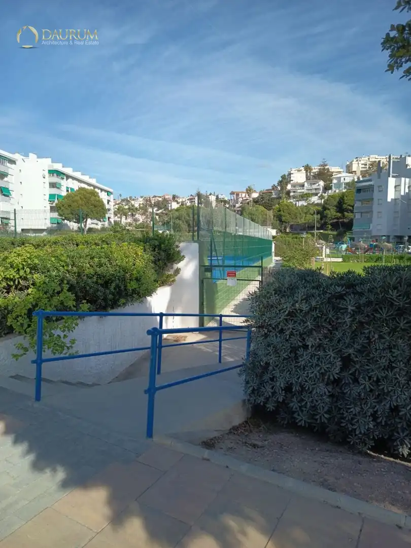 Außenansicht von Maisonette zum Verkauf in Rincón de la Victoria mit Terrasse, Abstellraum und Schwimmbad
