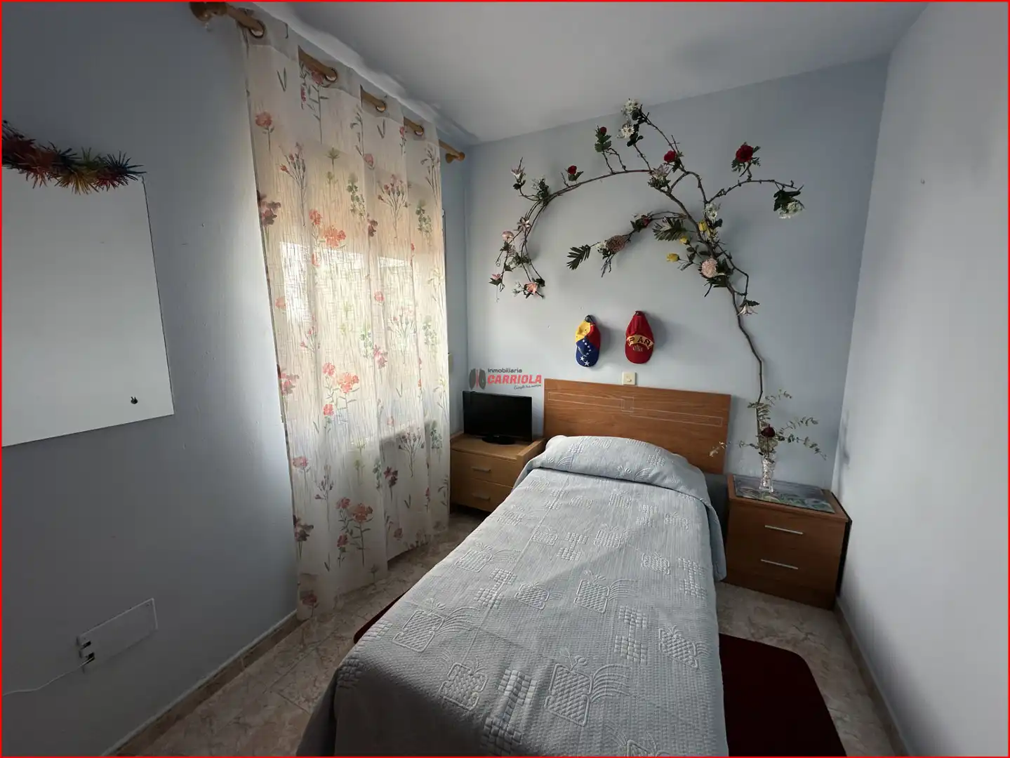 Habitación de Casa adosada en venta en Montearagón