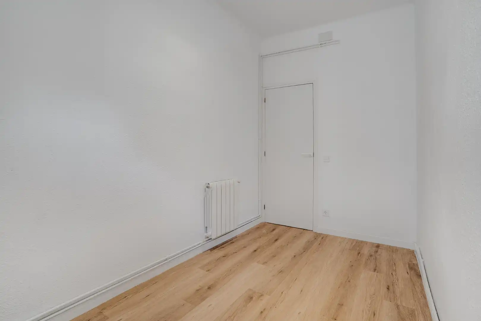 Habitación de Piso en venta en Barcelona con Calefacción, Parquet y Horno