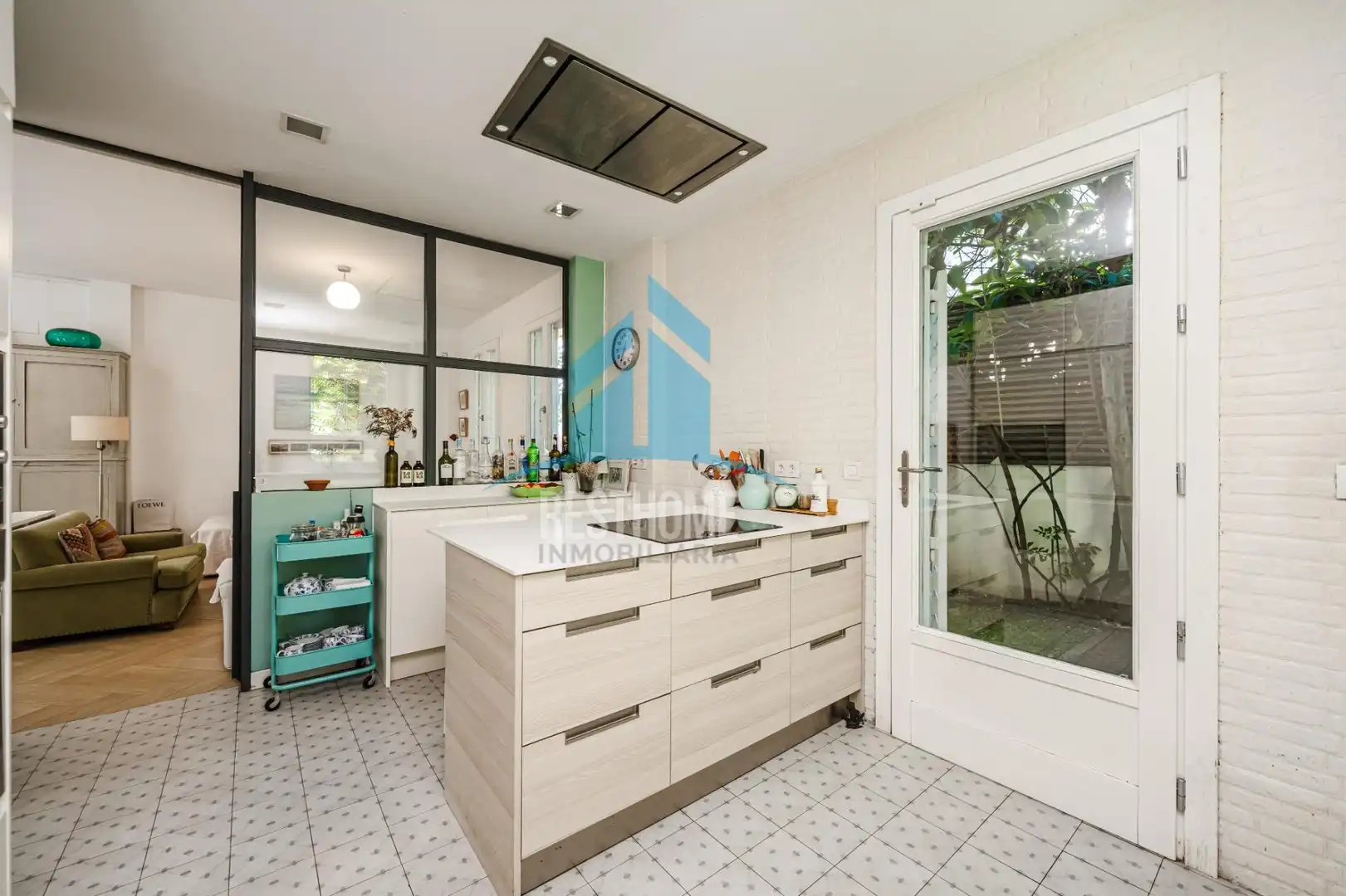 Cocina de Casa o chalet en venta en Madrid con Calefacción, Jardín privado y Parquet