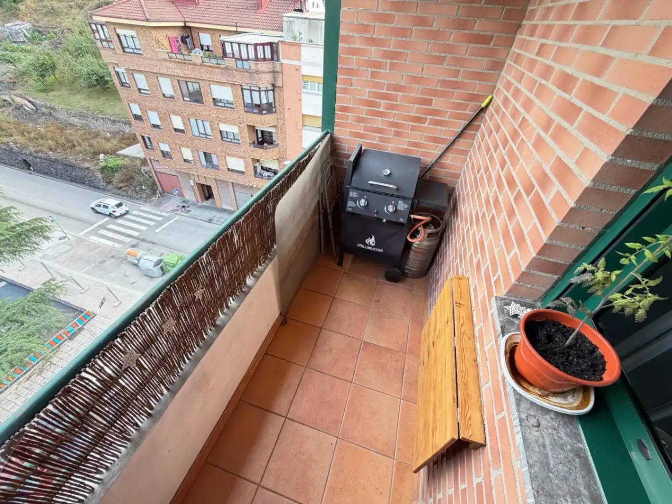 Terraza de Dúplex en venta en Mieres (Asturias) con Calefacción, Parquet y Trastero