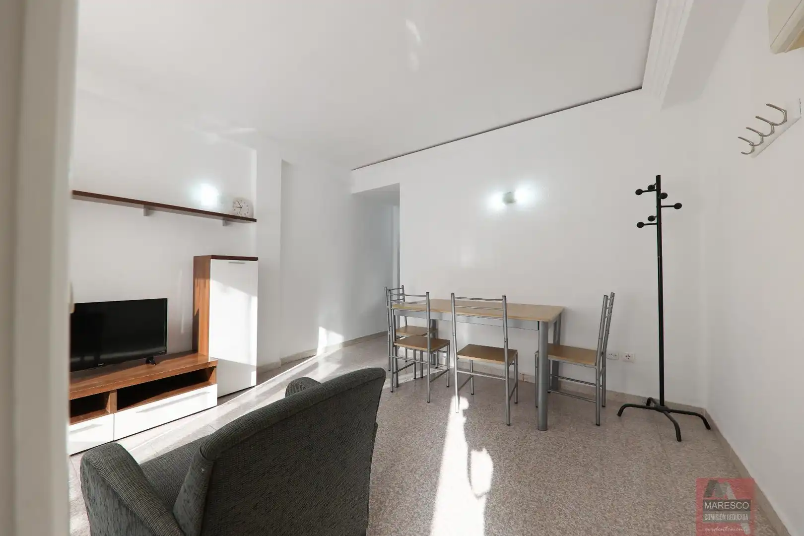 Living room of Flat for sale in Fuengirola  with Air Conditioner, Terrace and Balcony