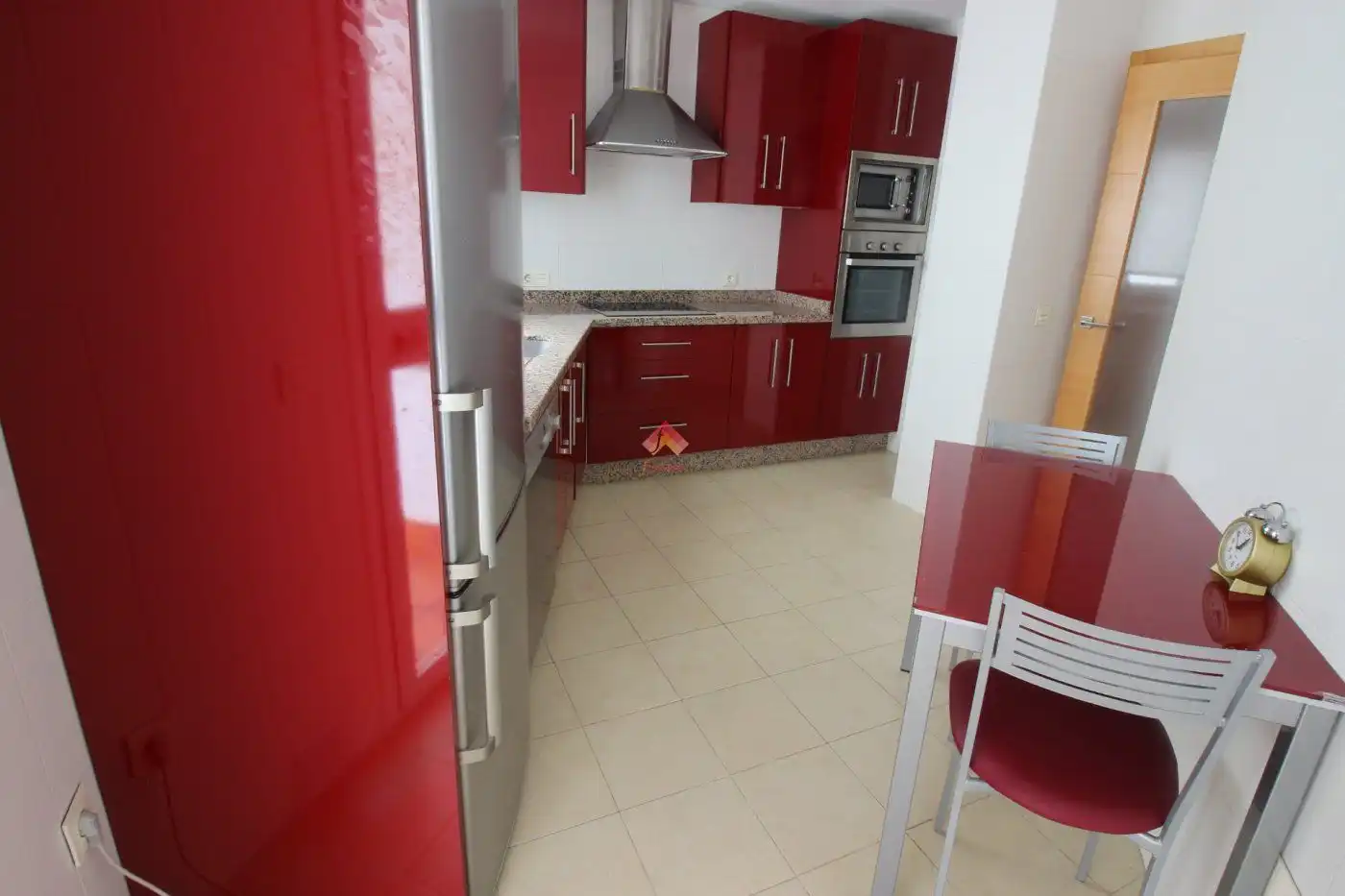 Cuina de Pis de lloguer en Ronda amb Calefacció