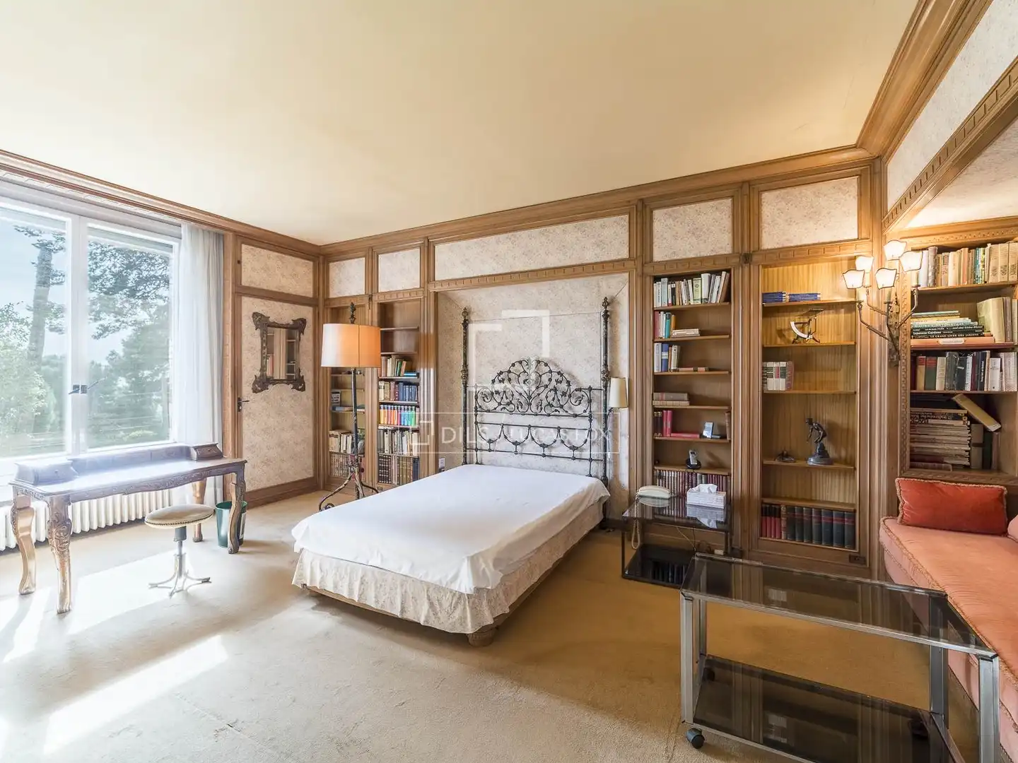 Habitación de Casa o chalet en venta en Barcelona con Calefacción, Jardín privado y Trastero
