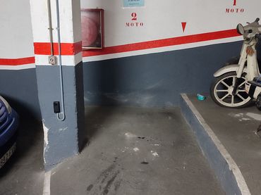 Moto in vendita a Carrer del Pintor Gimeno 7